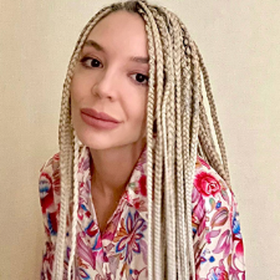 Люся Лесенкова